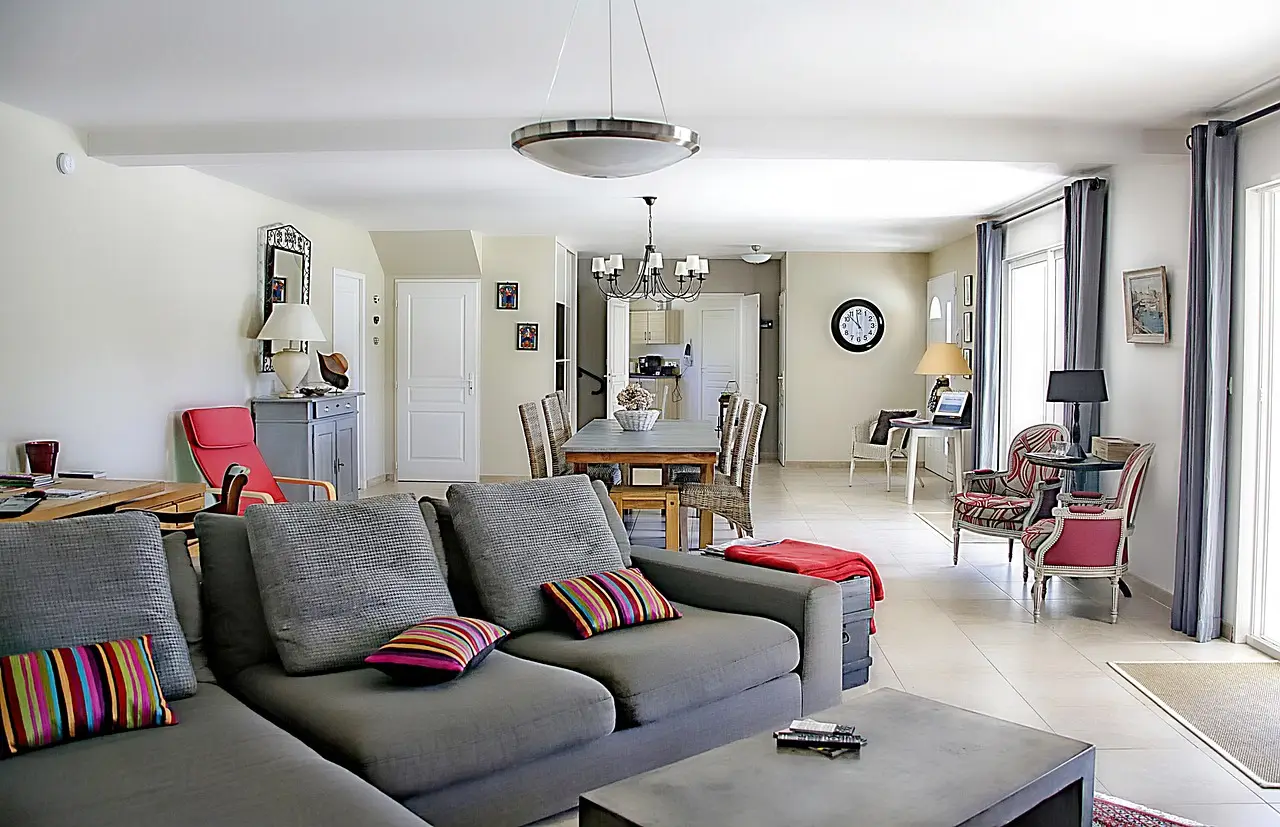 home furnishings shop domain